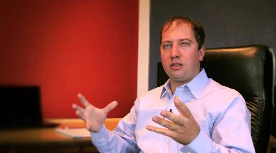 Başarılı Emlakçı: Yepyeni Bir Strateji ve Rekabet Anlayışı ile Başarıya Ulaşan Emlak Ekibi