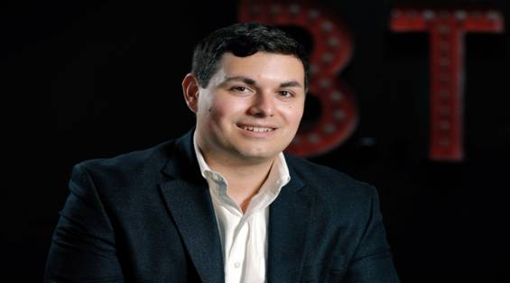 Teknoloji İle Yılda 100 Milyon Dolarlık Büyüme Gösteren Emlak Ekibinin Başarısı